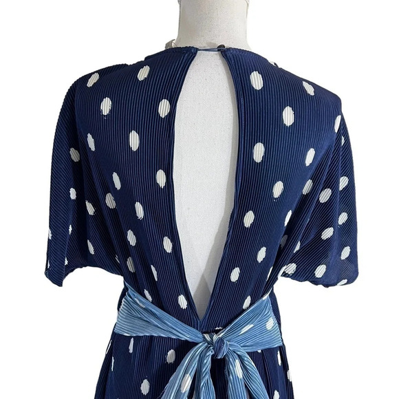 ASOS Navy Blue and White Polka Dot Romper Size 6 Accordion Pleated Shorts Tie - Picture 6 of 7